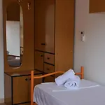 Gjiri I Lalzit - Leta's - Three Bedroom Lejlighed Durrës