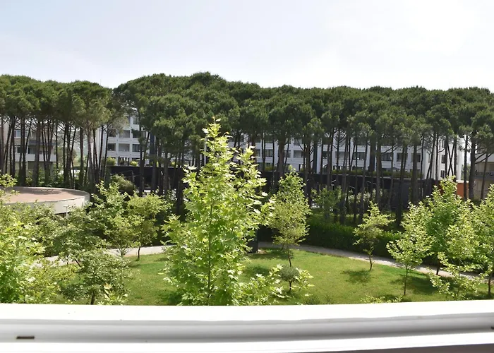 Gjiri I Lalzit - Leta's - Three Bedroom * Durrës