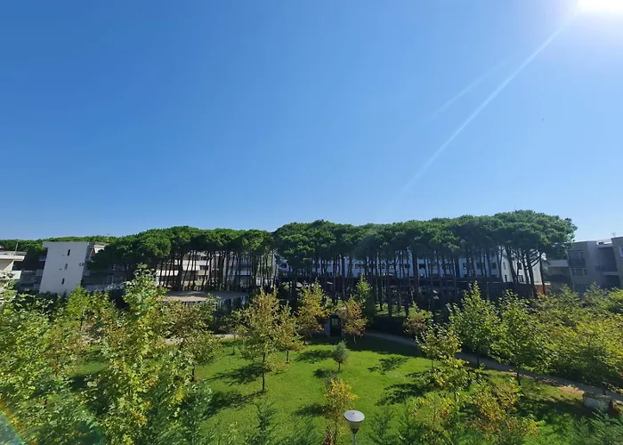 Gjiri I Lalzit - Leta's - Three Bedroom Apartment *
